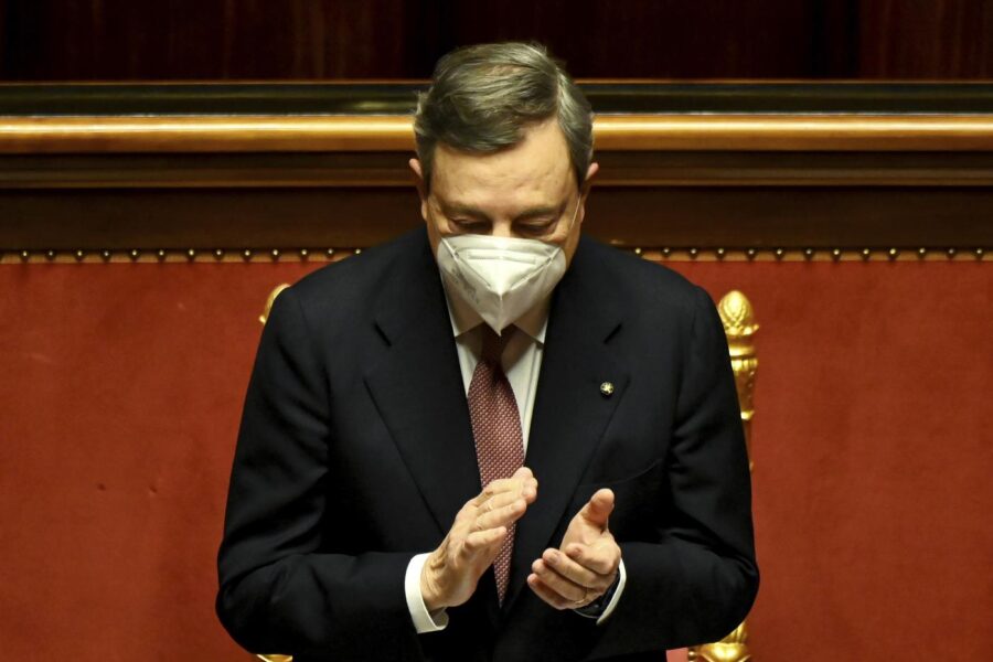 Draghi piace a 6 italiani su 10, fronda Pd-M5S