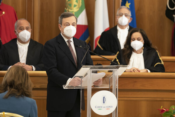 Riforma fiscale, gli interventi di Draghi: cambio aliquote, sfoltire detrazioni ed eliminare bonus