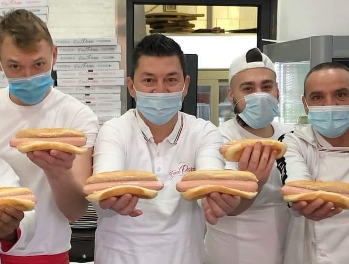 “Napoli capitale dell’hot dog”, l’ironica risposta di Errico Porzio a Chicago “capitale della pizza”