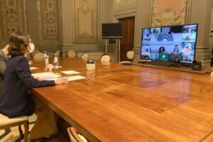 Chiusure delle Regioni, si cambia: in vigore dal lunedì, dopo marzo riaprono i luoghi della cultura Chiusure delle Regioni, si cambia: in vigore dal lunedì, dopo marzo riaprono i luoghi della cultura