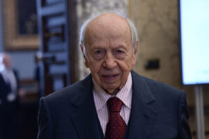 “Draghi riparerà i guai di Conte, e di questo dovremo ringraziare Renzi”, intervista a Lamberto Dini