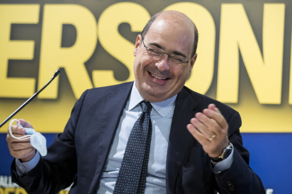 Foto Roberto Monaldo / LaPresse
01-10-2020 Roma
Politica
Nicola Zingaretti presenta la proposta di riforma costituzionale del Partito Democratico
Nella foto Nicola Zingaretti

Photo Roberto Monaldo / LaPresse 
01-10-2020 Rome (Italy) 
Nicola Zingaretti presents the constitutional reform proposal of the Democratic Party
In the pic Nicola Zingaretti