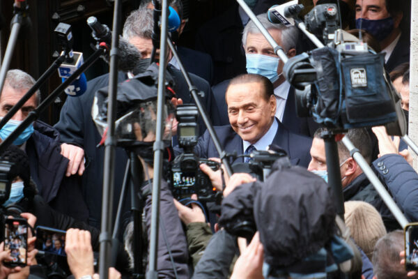 Foto Mauro Scrobogna /LaPresse
09-02-2021 Roma, Italia
Politica
Consultazioni Camera Deputati
Nella foto: Silvio Berlusconi arriva alla Camera

Photo Mauro Scrobogna /LaPresse
February 09, 2021  Rome, Italy
Politics
Chamber of Deputies consultations
In the photo: Silvio Berlusconi arrives in the Chamber