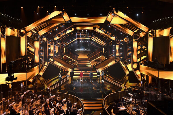 Foto Matteo Rasero/LaPresse 
03 marzo 2021 Sanremo, Italia 
spettacolo 
Festival di Sanremo 2021, seconda serata.
Nella foto: Wrongonyou, Greta Zuccoli, Davide Shorty, Dellai


Photo Matteo Rasero/LaPresse 
March 03, 2021 Sanremo, Italy 
entertainment 
Sanremo music festival 2021, second evening.
In the photo:Wrongonyou, Greta Zuccoli, Davide Shorty, Dellai