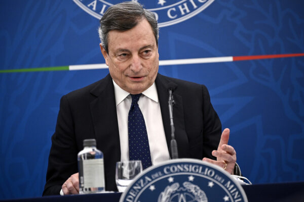 Decreto sostegni, Draghi cambia passo rispetto a Conte