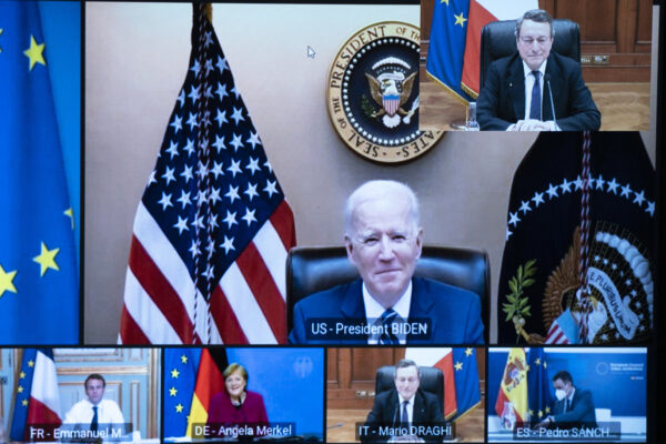 Foto Filippo Attili/Palazzo Chigi/LaPresse 25-03-2021 Roma, Italia Politica Consiglio europeo del 25-26 marzoIl Presidente del Consiglio, Mario Draghi, giovedì 25 e venerdì 26 marzo partecipa alla Videoconferenza dei membri del Consiglio europeo e all’Eurosummit. In corso la prima sessione di lavoro.DISTRIBUTION FREE OF CHARGE – NOT FOR SALE – Obbligatorio citare la fonte LaPresse/Palazzo Chigi/Filippo Attili