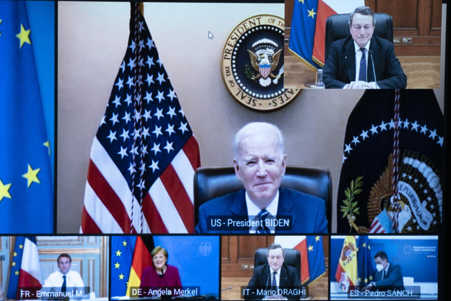 Foto Filippo Attili/Palazzo Chigi/LaPresse 25-03-2021 Roma, Italia Politica Consiglio europeo del 25-26 marzoIl Presidente del Consiglio, Mario Draghi, giovedì 25 e venerdì 26 marzo partecipa alla Videoconferenza dei membri del Consiglio europeo e all’Eurosummit. In corso la prima sessione di lavoro.DISTRIBUTION FREE OF CHARGE – NOT FOR SALE – Obbligatorio citare la fonte LaPresse/Palazzo Chigi/Filippo Attili