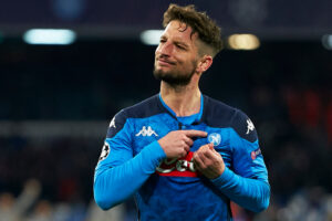 Tra elezioni e Champions, Napoli è pronta a riveder le stelle Tra elezioni e Champions, Napoli è pronta a riveder le stelle