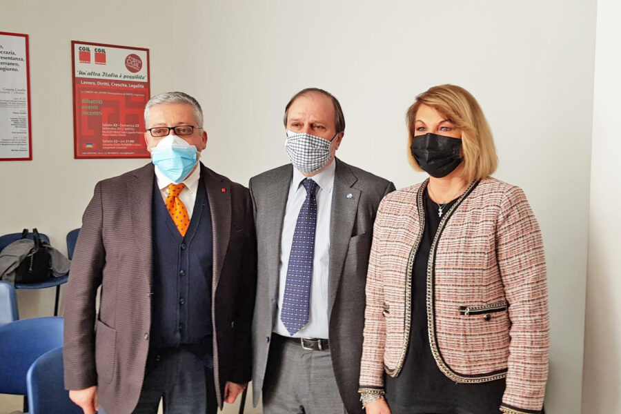 “Su economia e sanità non c’è una strategia”, i sindacati dichiarano guerra a De Luca