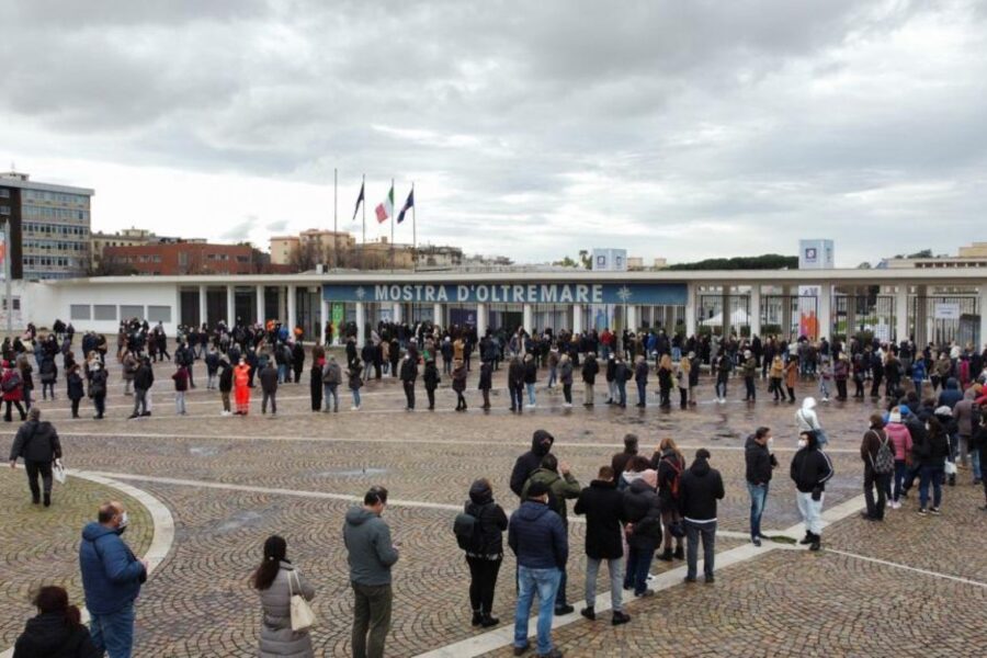 Per accelerare sui vaccini alla Campania serve un assessore alla sanità