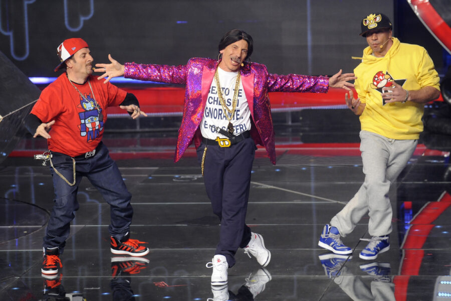 © Gian Mattia D’Alberto / Andrea Raso – LaPresse
23-11-2010 Milano
spettacolo
X Factor – serata finale
nella foto: Aldo, Giovanni Giacomo

© Gian Mattia D’Alberto / Andrea Raso  – LaPresse
23-11-2010 Milan
entertainment
X Factor
in the photo: Aldo, Giovanni Giacomo