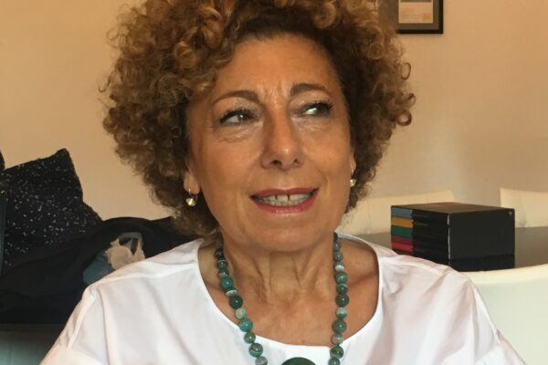 Angela Tecce è la nuova presidente della fondazione Donnaregina