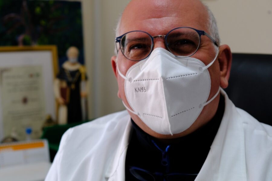 Ascierto presenta il vaccino italiano Takis Rottapharm: “Efficace contro le varianti, un’altra arma contro il Covid”