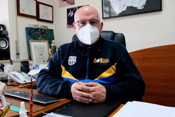 AstraZeneca, parla Ascierto: “Tutti i vaccini danno il 100% di protezione contro le forme gravi”