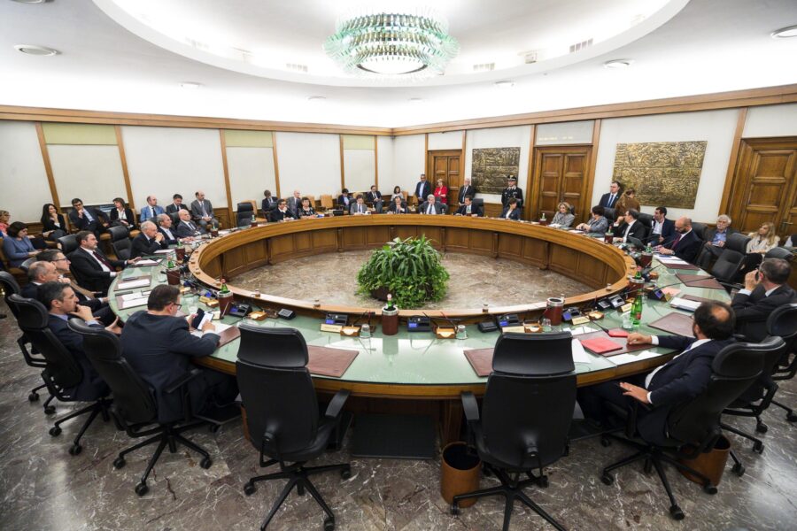 Csm, sorteggio sì o no? Al via il referendum delle toghe