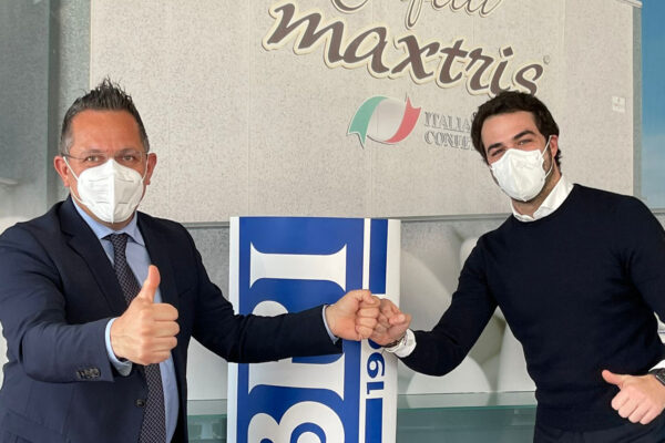 Partnership tra Maxtris e Fabbri1905, nasce il confetto al sapore di amarena ricoperto di cioccolato fondente