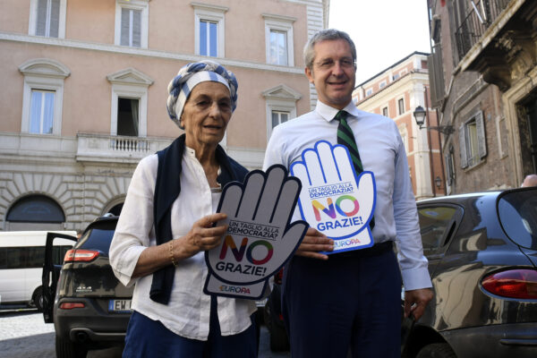 EMMA BONINO 
BENEDETTO DELLA VEDOVA  POLITICO