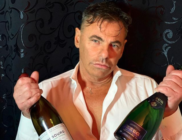 Davide Lacerenza ‘crocifisso’ per un delivery in Svizzera: “A Milano assembramenti peggiori”