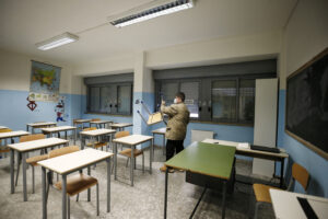 “Nel mondo ogni studente ha perso 74 giorni di scuola”, l’istruzione vittima della pandemia