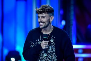 Chi è Aiello, il cantautore cosentino al Festival Sanremo con ‘Ora’