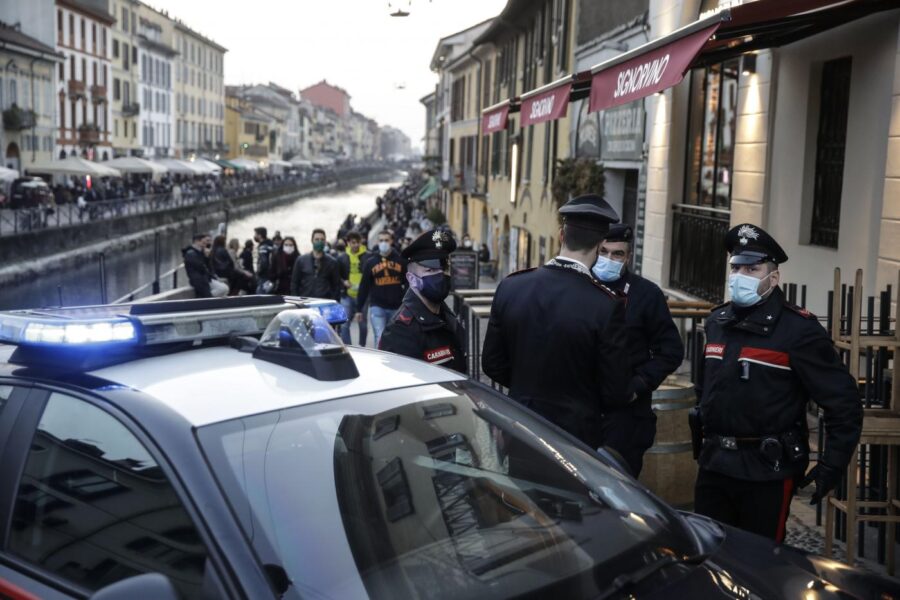 “Più controlli per Movida e zone rosse”, dal Viminale la linea dura per rallentare l’epidemia