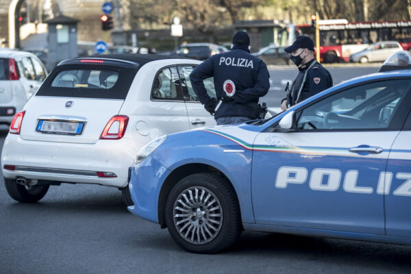 Colori delle Regioni, la Sardegna ‘perde’ il bianco e il Molise verso l’arancione: in 13 è allarme terapie intensive