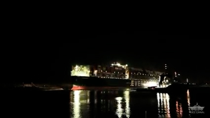 Come è stata sbloccata la Ever Given, la nave che ha bloccato il canale di Suez per 6 giorni