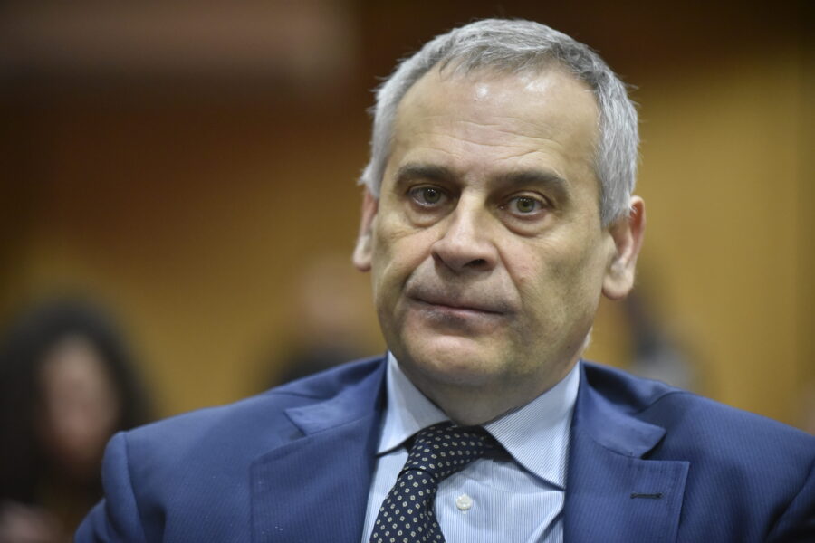 Dia e Carabinieri ai margini, con Giannini alla Polizia si rafforza asse con la Finanza