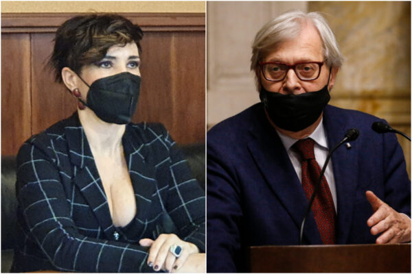 Sgarbi sotto accusa dai grillini per la visita ad un museo in Sardegna: “Sono analfabeti istituzionali”