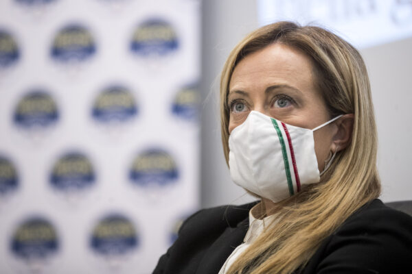 Il pentito ‘a orologeria’ contro Meloni: dopo 9 anni spuntano i soldi di FdI al clan per le elezioni