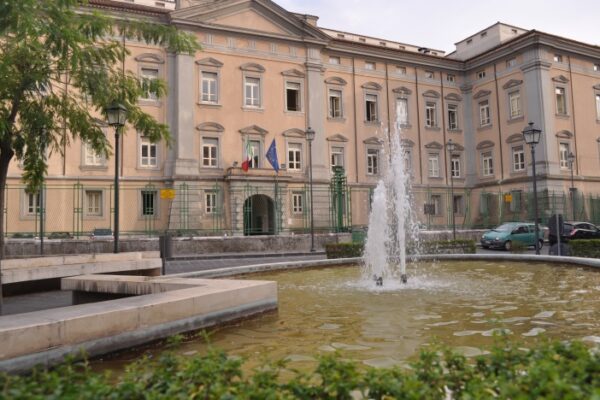 Tribunale di Napoli Nord, dove muore la giustizia