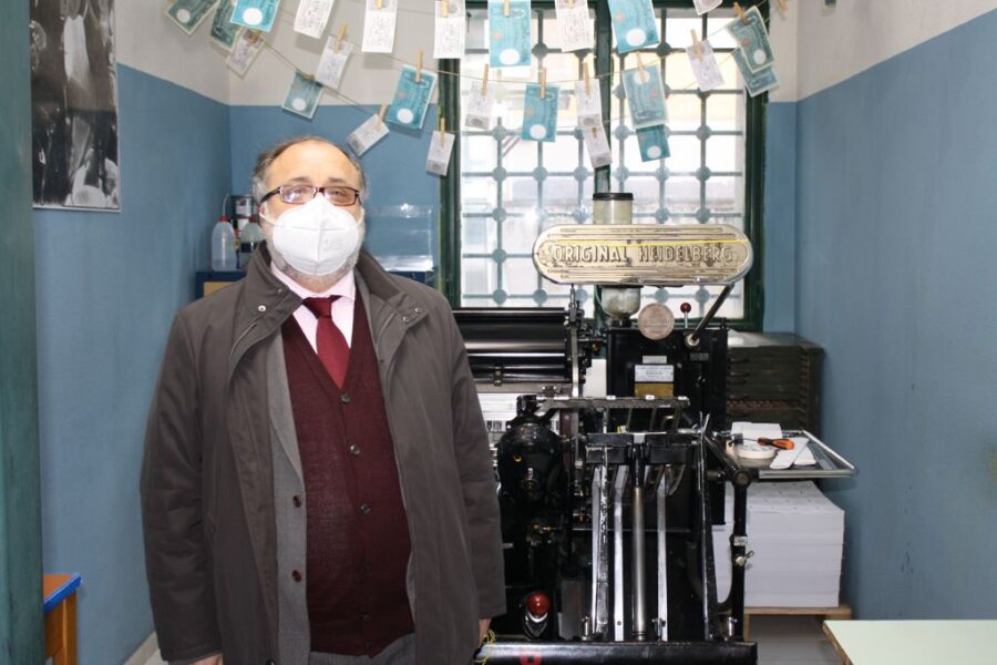 Tipografia, sartoria e officina in carcere a Sant Angelo dei Lombardi: “Così si sperimenta davvero la funzione rieducativa della pena”