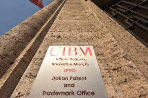 Demonizzare i brevetti è ingenuo: sono preziosi