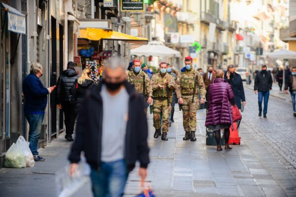 Nuovi colori delle Regioni: Lombardia resta rossa, Lazio (e forse Veneto) in arancione prima di Pasqua