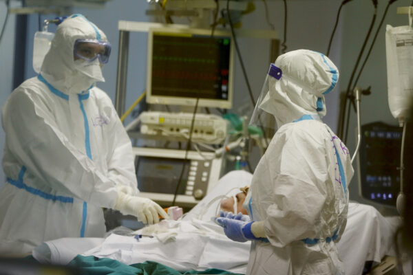 Coronavirus, 5.080 casi e 198 morti: oltre 24 milioni di italiani con la prima dose del vaccino