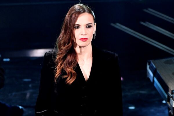 Foto Matteo Rasero/LaPresse 
04 Marzo 2021 Sanremo, Italia 
Spettacolo 
Festival di Sanremo 2021, terza serata
Nella foto: Lo Stato Sociale, Emanuela Fanelli, Francesco Pannofino

Photo Matteo Rasero/LaPresse
March 04, 2021 Sanremo, Italy 
Entertainment 
Sanremo music festival 2021, third evening
In the photo: Lo Stato Sociale, Emanuela Fanelli, Francesco Pannofino