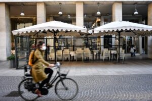 L’indice di contagio nazionale Rt scende a 0,92: “Riduzione significativa dei positivi” L’indice di contagio nazionale Rt scende a 0,92: “Riduzione significativa dei positivi”