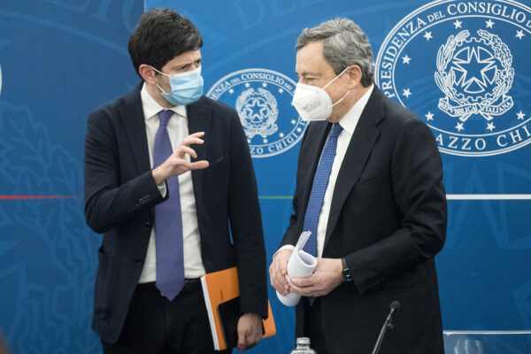 Foto Roberto Monaldo / LaPresse
26-03-2021 Roma
Politica
Sala Polifunzionale – Conferenza stampa del Presidente del Consiglio Mario Draghi
Nella foto Roberto Speranza, Mario Draghi
Photo Roberto Monaldo / LaPresse
26-03-2021 Rome (Italy)
Press conference of the Prime Minister Mario Draghi
In the pic Roberto Speranza, Mario Draghi Foto Roberto Monaldo / LaPresse
26-03-2021 Roma
Politica
Sala Polifunzionale – Conferenza stampa del Presidente del Consiglio Mario Draghi
Nella foto Roberto Speranza, Mario Draghi
Photo Roberto Monaldo / LaPresse
26-03-2021 Rome (Italy)
Press conference of the Prime Minister Mario Draghi
In the pic Roberto Speranza, Mario Draghi