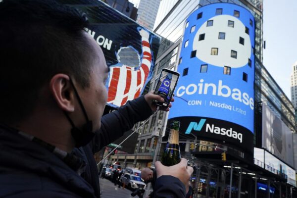 Che cos’è Coinbase, la piattaforma di criptovalute debutta a Wall Street