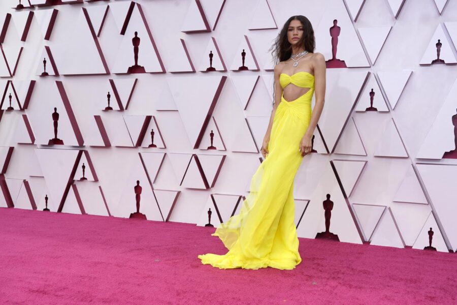 Zendaya, chi è la ‘reginetta’ della notte degli Oscar cha ha spopolato col suo look