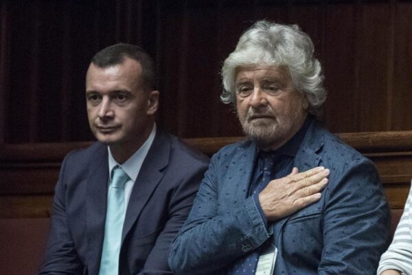 Foto Roberto Monaldo / LaPresse
25-07-2017 Roma
Politica
Camera dei Deputati – pdl su abolizione vitalizi
Nella foto Beppe Grillo in tribuna con Rocco Casalino e Ilaria Loquenzi
Photo Roberto Monaldo / LaPresse
25-07-2017 Rome (Italy)
Chamber of Deputies – law proposal on retirement annuity
In the photo Beppe Grillo Foto Roberto Monaldo / LaPresse
25-07-2017 Roma
Politica
Camera dei Deputati – pdl su abolizione vitalizi
Nella foto Beppe Grillo in tribuna con Rocco Casalino e Ilaria Loquenzi
Photo Roberto Monaldo / LaPresse
25-07-2017 Rome (Italy)
Chamber of Deputies – law proposal on retirement annuity
In the photo Beppe Grillo