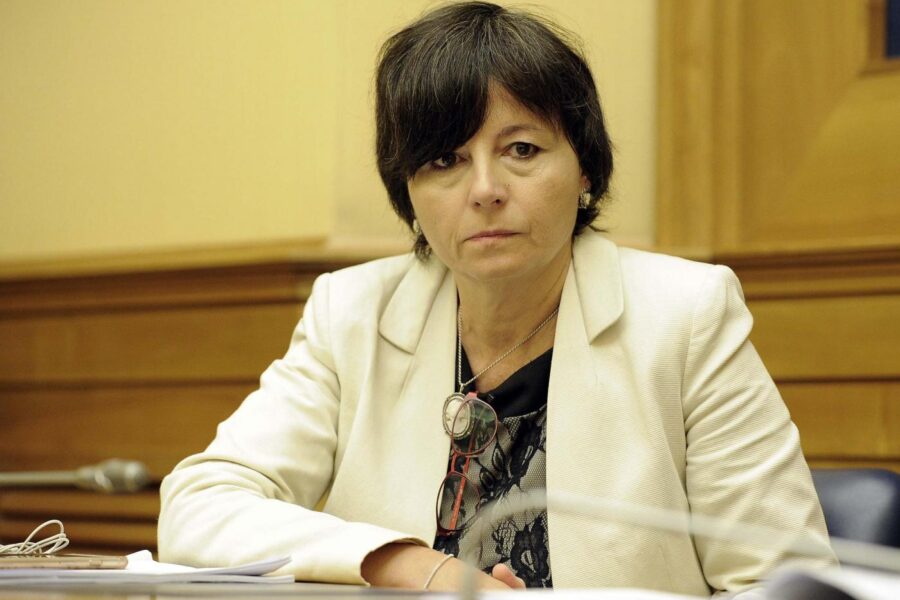 Foto Fabio Cimaglia / LaPresse19-07-2017 RomaPoliticaCamera dei Deputati. Relazione della Commissione parlamentare di inchiesta sugli effetti dell’utilizzo dell’uranio impoverito Nella foto Maria Chiara Carrozza Photo Fabio Cimaglia / LaPresse19-07-2017 Rome (Italy)PoliticChamber of Deputies. Report by the Parliamentary Commission on the effects of the use of depleted uraniumIn the pic Maria Chiara Carrozza