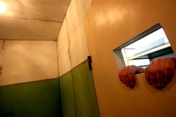 La Consulta non decide sull’ergastolo ostativo, dramma per 69 detenuti