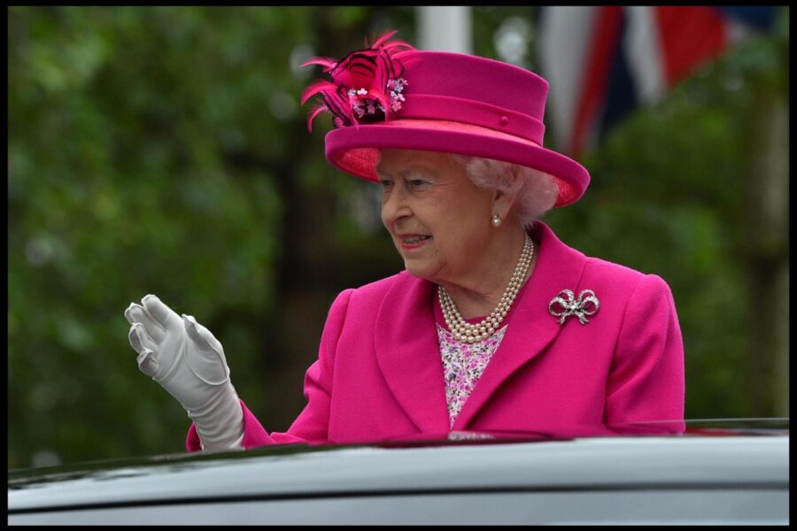 Perché la Regina Elisabetta festeggia due volte il compleanno