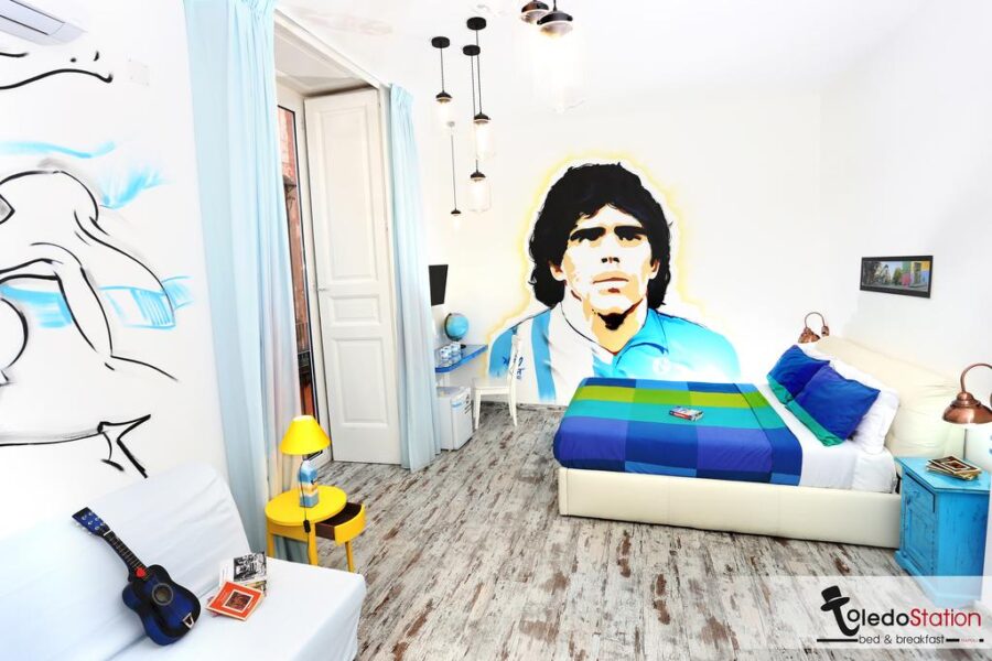 Soggiorno sospeso, a Napoli la trovata geniale di un B&b: “Prenotazioni da tutto il mondo per 12mila euro”