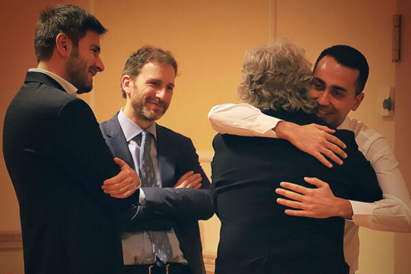 Tracollo 5S: il video di Grillo e la guerra con Casaleggio fanno sprofondare il Movimento nei sondaggi