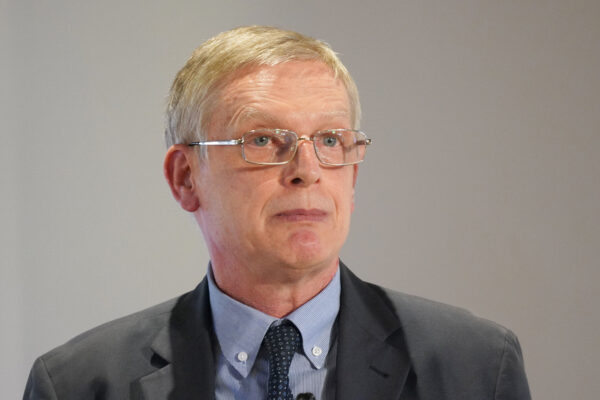 “I 5 stelle non sono più quelli del vaffa, l’alleanza su valori condivisi”, intervista a Gianni Cuperlo