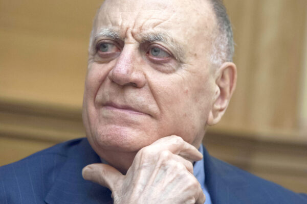 “Governo Draghi è di necessità e di tregua, ma ora il premier deve mediare coi partiti”, intervista a Rino Formica