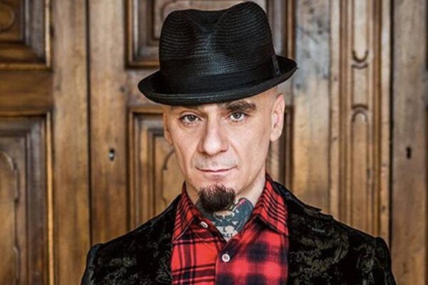 J-Ax guarisce dal covid e si sfoga: “Vissuto momenti terribili, Italia ed Europa catastrofici”