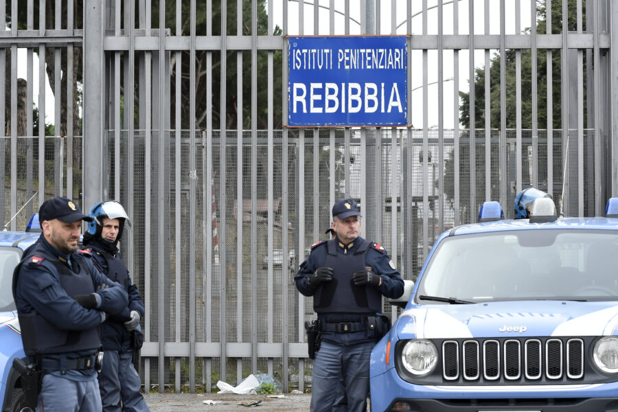 Focolaio Covid a Rebibbia: positive 48 detenute e 3 agenti